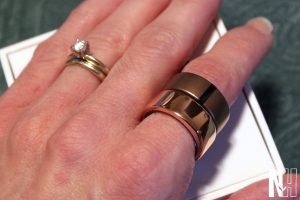 rose gold Oura ring and Motiv ring comparison